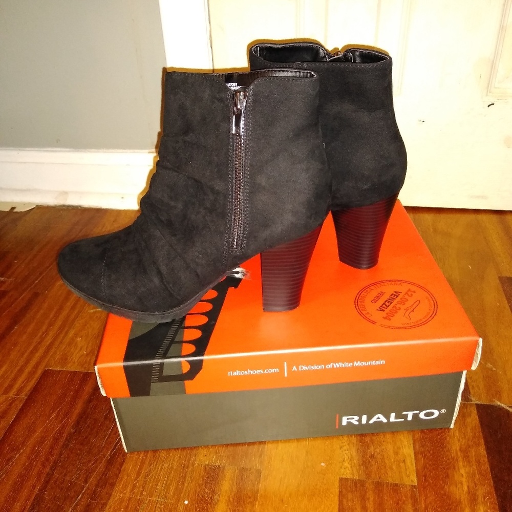 Ankle boots
